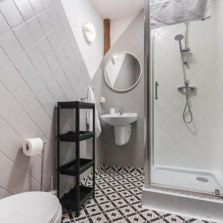 Old Town Loft - 7 Bedroom - By Upstairs Апартаменты *
